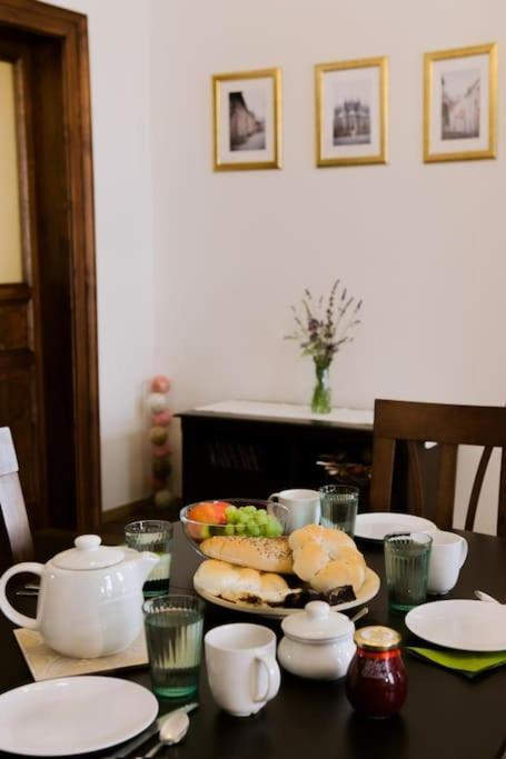 Rhythm And Style In Prague City Center Andel Apartment Екстериор снимка