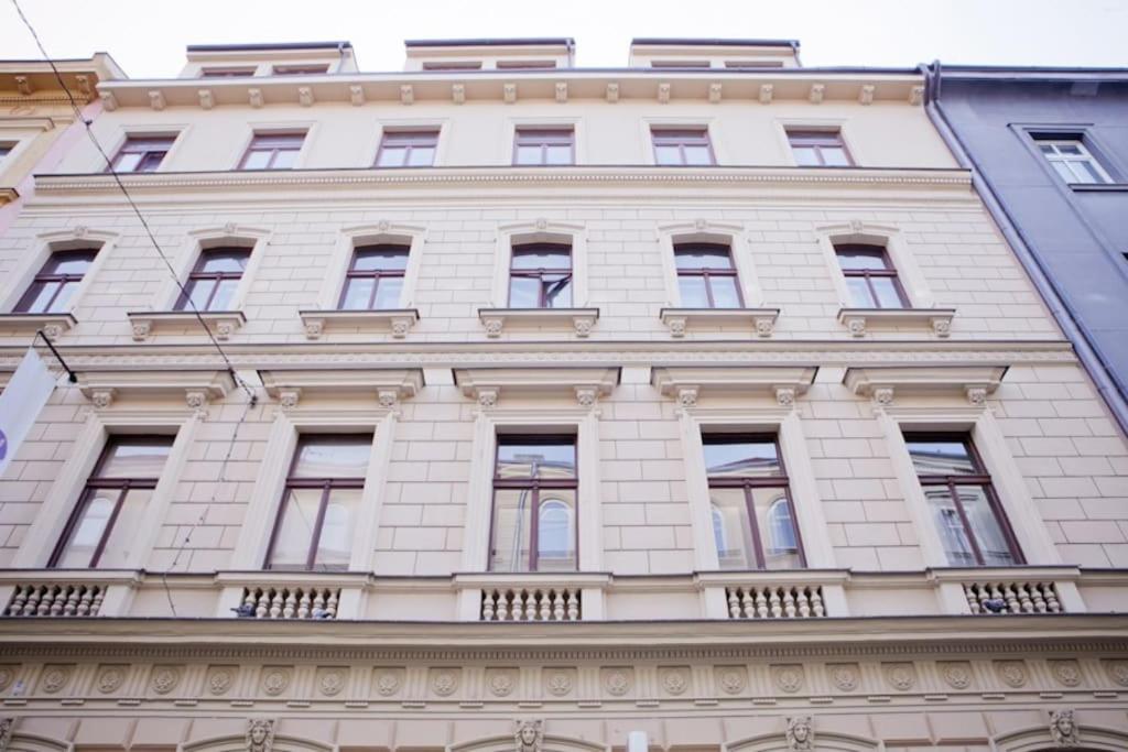 Rhythm And Style In Prague City Center Andel Apartment Екстериор снимка