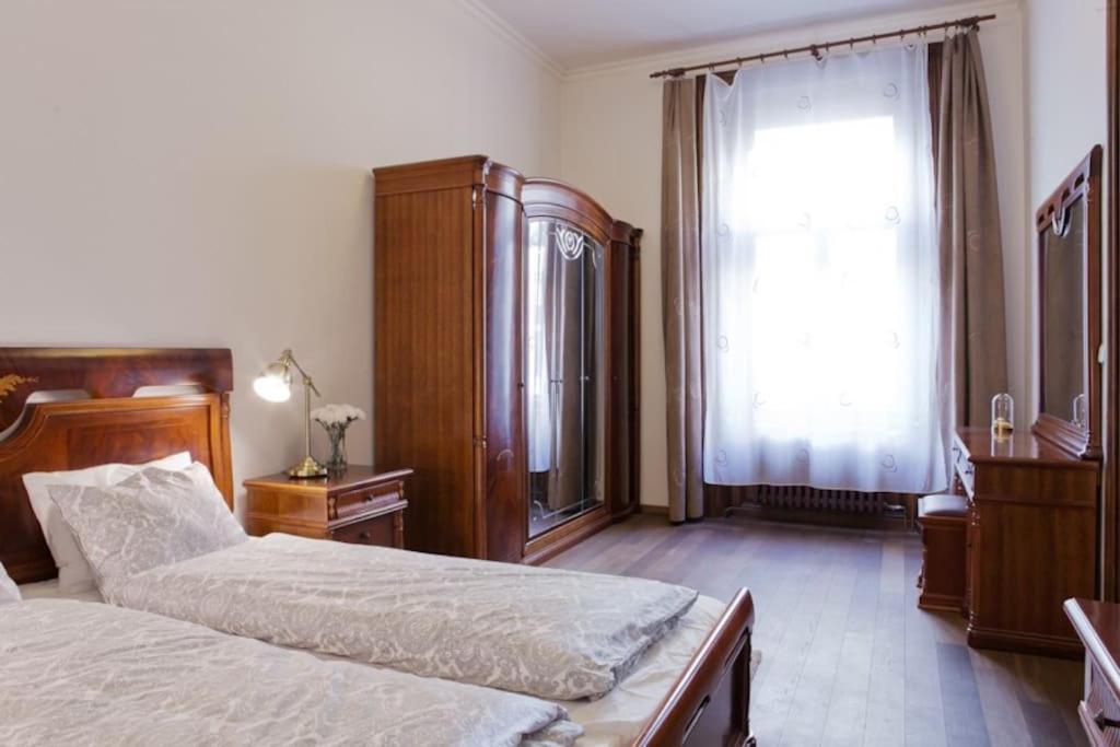 Rhythm And Style In Prague City Center Andel Apartment Екстериор снимка